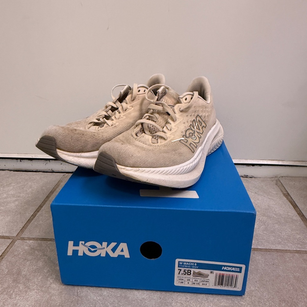 HOKA Mach 6